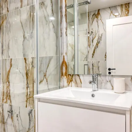 Bse15 1a, A In Madeira * Funchal (Madeira)